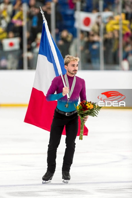 Ice Gallery Skates U.S.